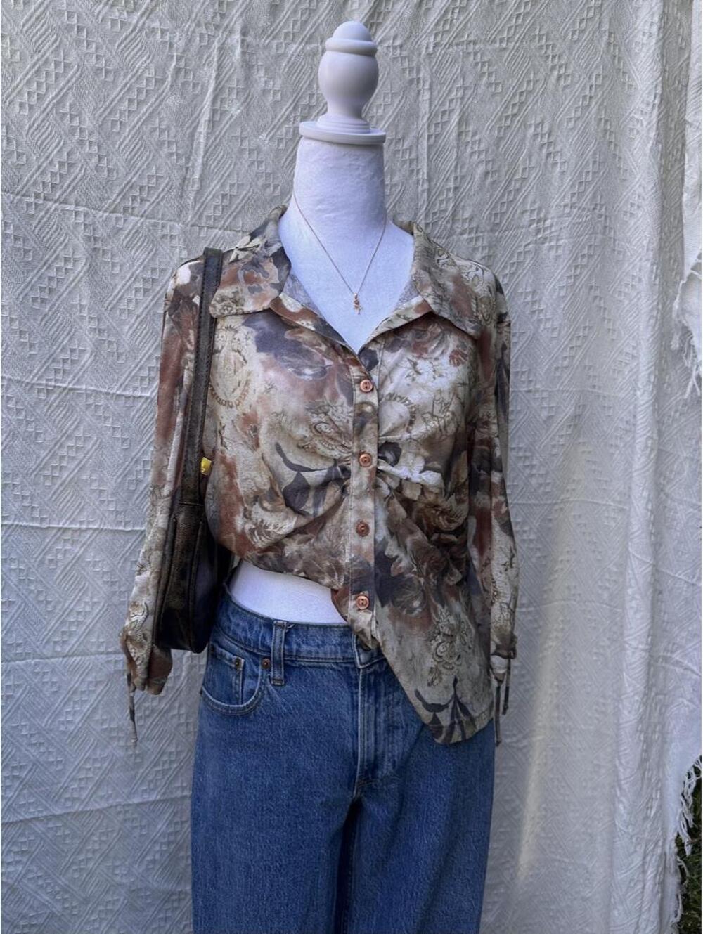 Floral Button-Up Blouse 🌿